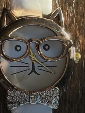 Cat Face Analog Watch - Rose Gold with White Strap